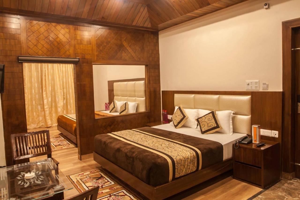 Hotel Dharamshala Paradise Екстер'єр фото